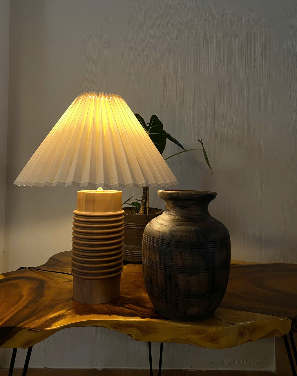 Bracken - Sculptural Wood Table Lamp