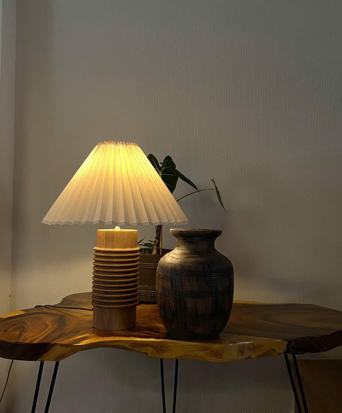 Bracken - Sculptural Wood Table Lamp